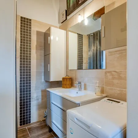 Cap D'agde, Beau T2, Parking Apartment
